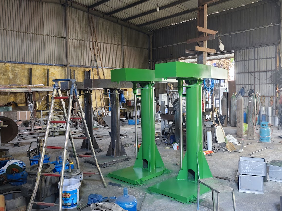 giá máy khuấy 500 lít