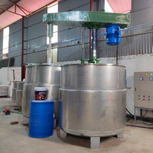 máy khuấy 2000 lít cổ xoay 2 bồn