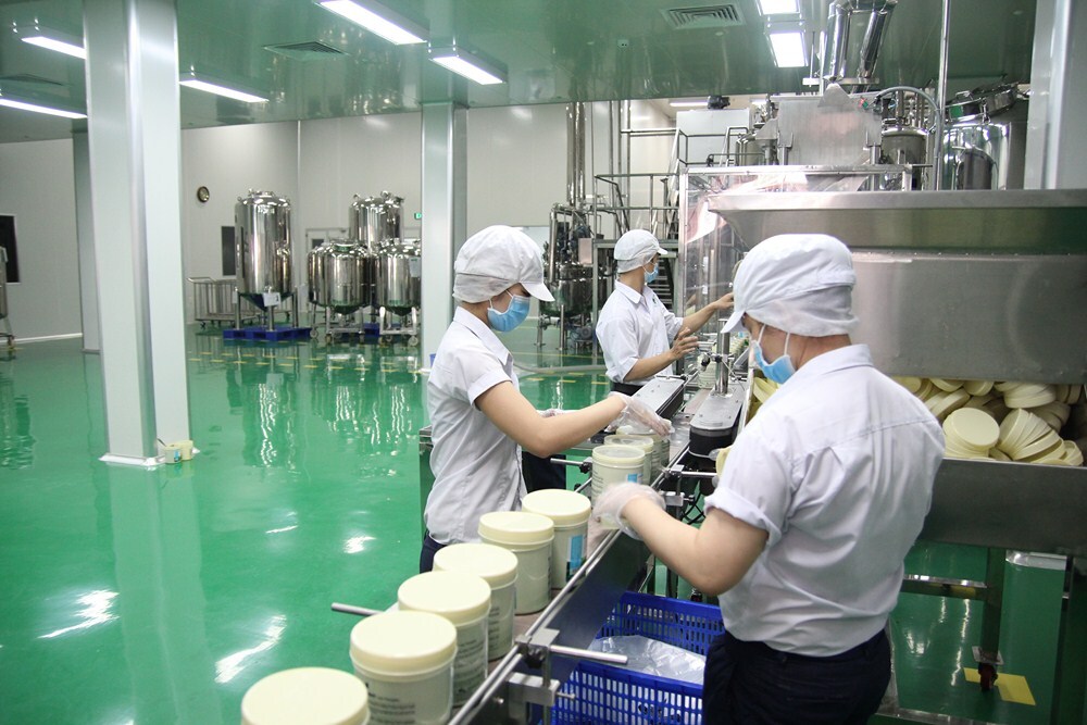 sản xuất hóa mỹ phẩm