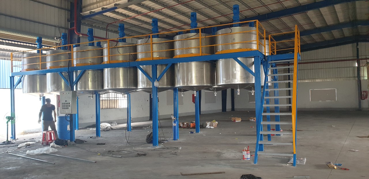 Bồn chứa sơn sàn thao tác là gì