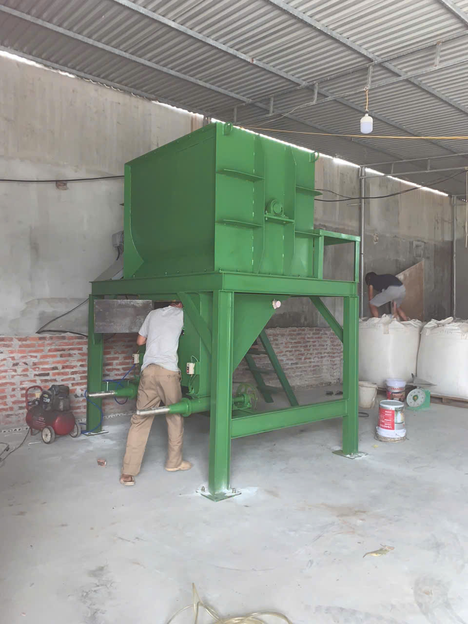máy trộn phân bón khô