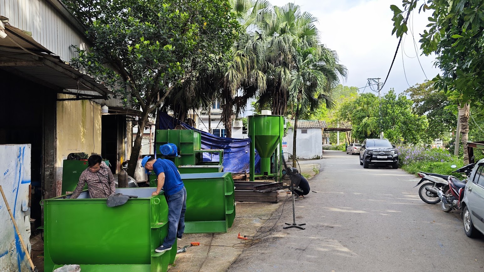 máy trộn bột bả đứng 1000kg 40 bao 1