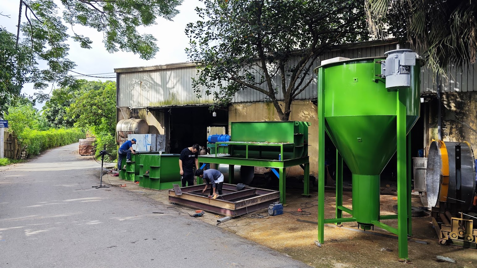 máy trộn bột bả đứng 1000kg 40 bao