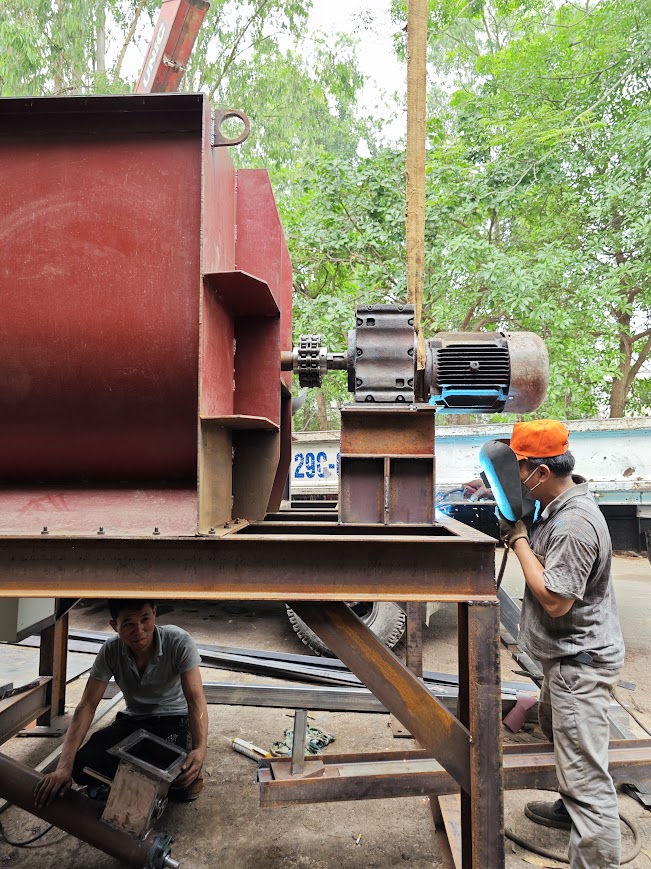 máy trộn sơn dẻo nhiệt giao thông 4