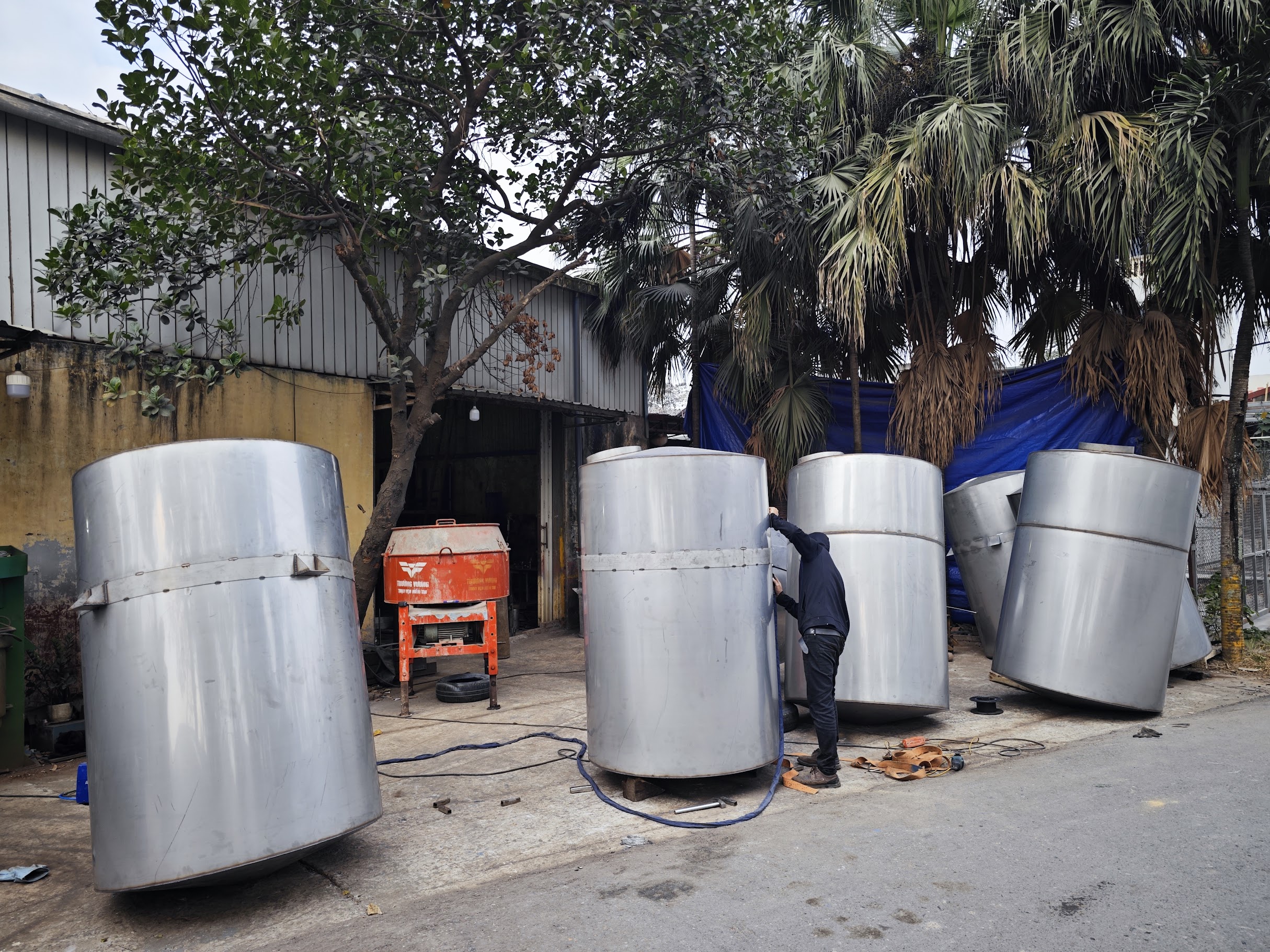 sản xuất bồn chứa nước giặt