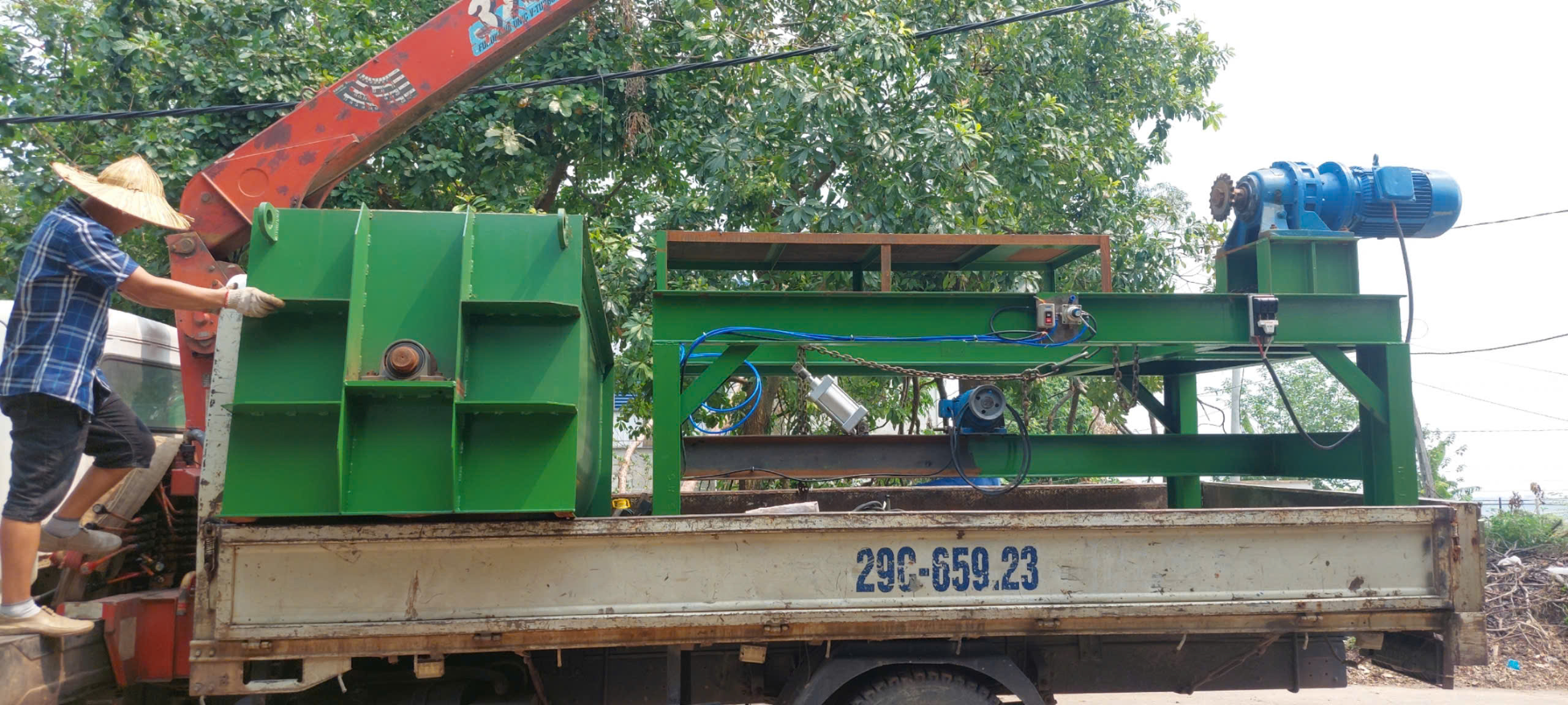 vận chuyển máy trộn keo dán gạch